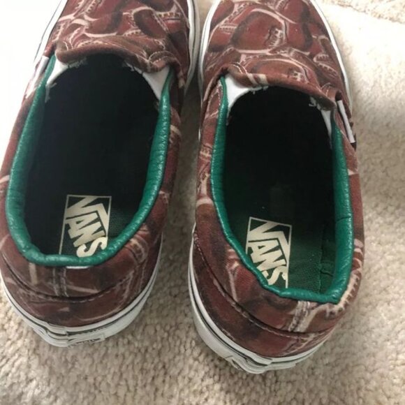 Van's Sneakers Kids Football Slip -On Size 13.5 UK  Get  A FREE Osh Kosh Jacket - Picture 3 of 6